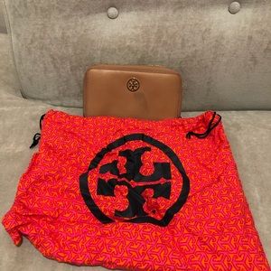 Tory Burch wallet